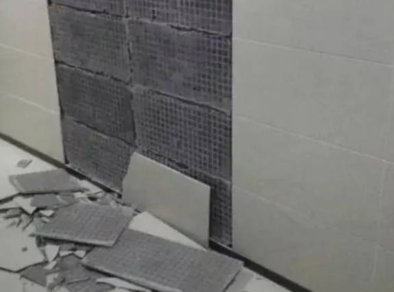 中站瓷砖空鼓维修公司分享下中站墙砖松动维修的知识